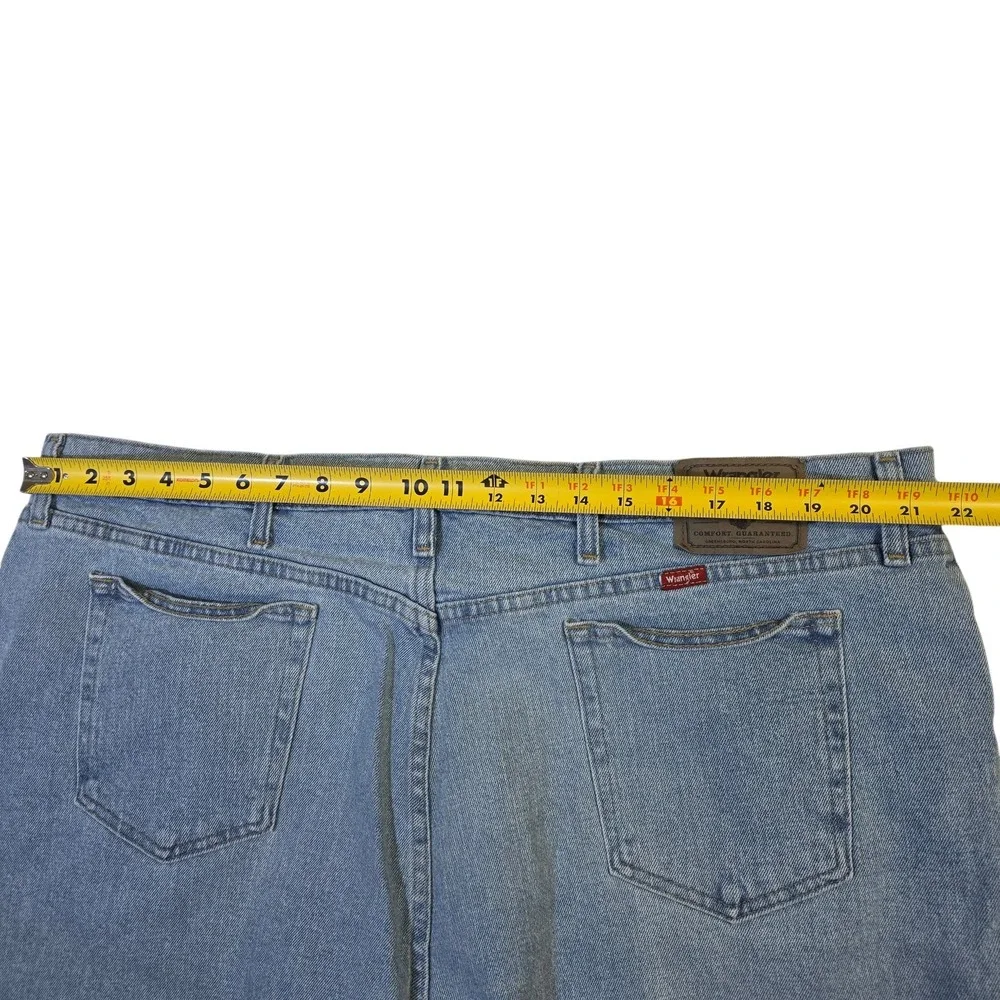 Wrangler Denim Shorts 44 Blue Mens Light Wash Stretch 5-Pocket‎ *READ*